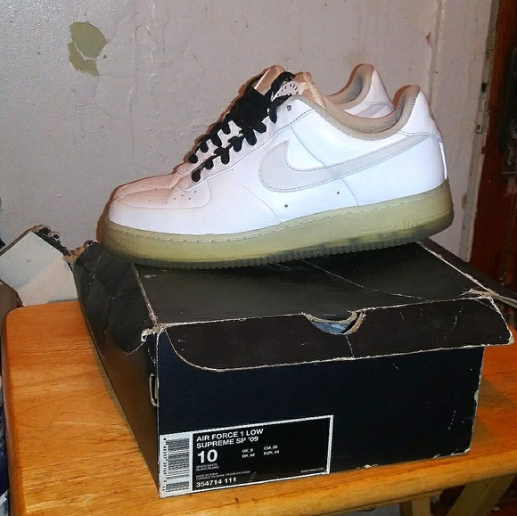 Nike Other - Air force 1's SP supreme